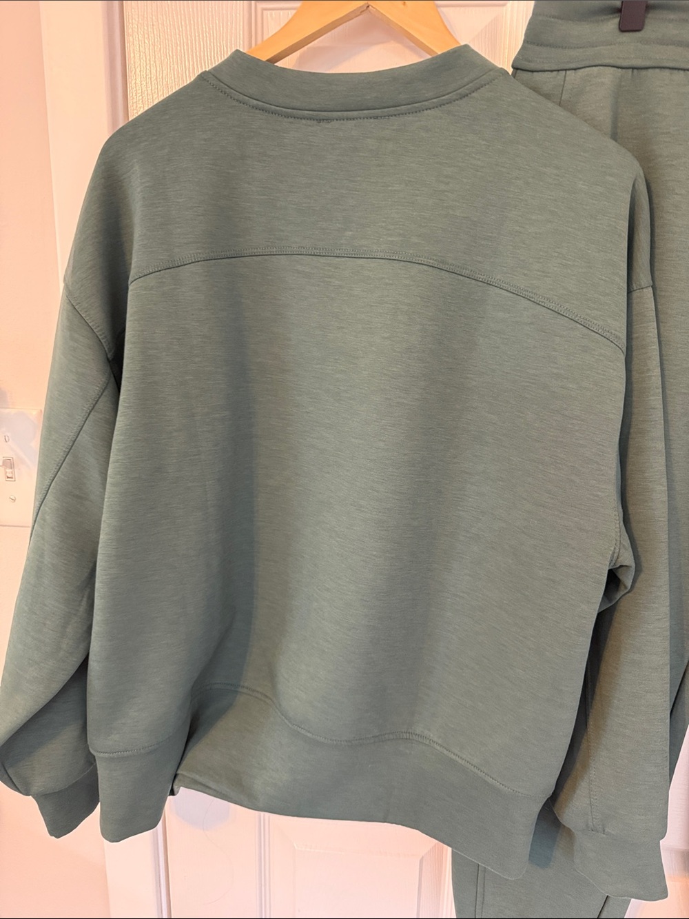 Zenana Outfitters Teal Crewneck Top - Picture 4 of 9